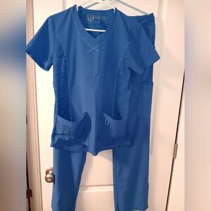 Urbane Performance Scrub Set